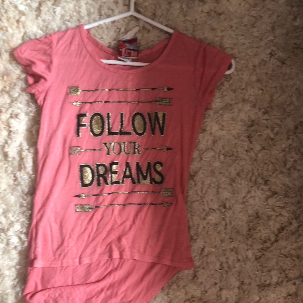 Casual cute pink girls top. Very lightweight and suitable for any occasion.